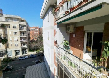 Balcone - Three-room apartment via Ludovico De Filippi, 10, Roma (neighborhood Lido di Ostia) - photo 7