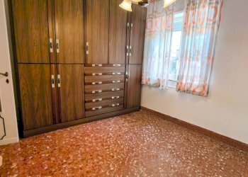 Camera da letto - Three-room apartment via Ludovico De Filippi, 10, Roma (neighborhood Lido di Ostia) - photo 16