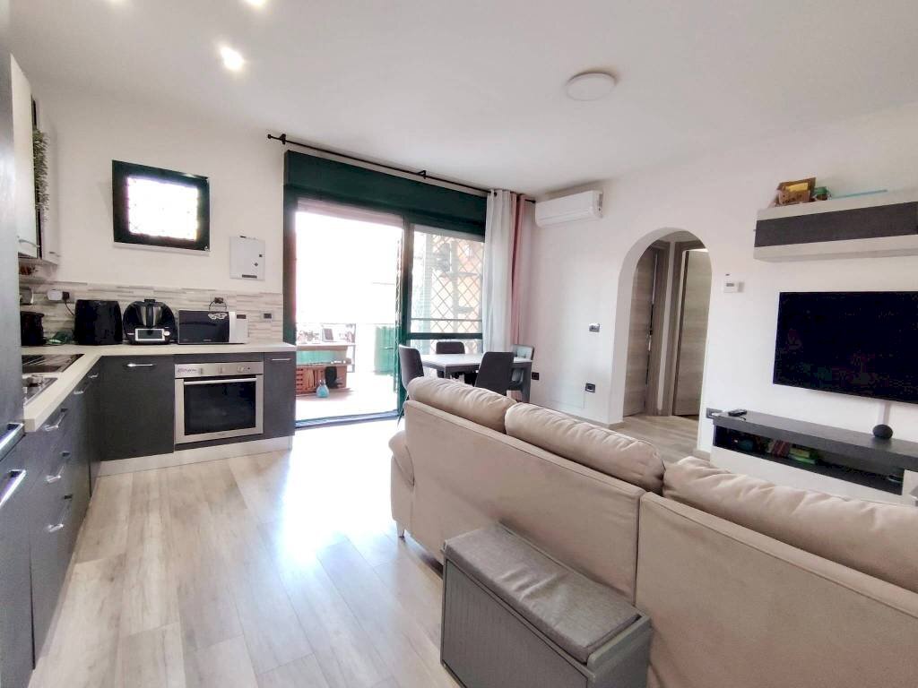 Salone - Bilocale via Domenico Purificato, Roma - foto 3