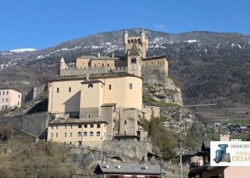 One-room apartment via E. Chanoux, Saint-Pierre - photo 12