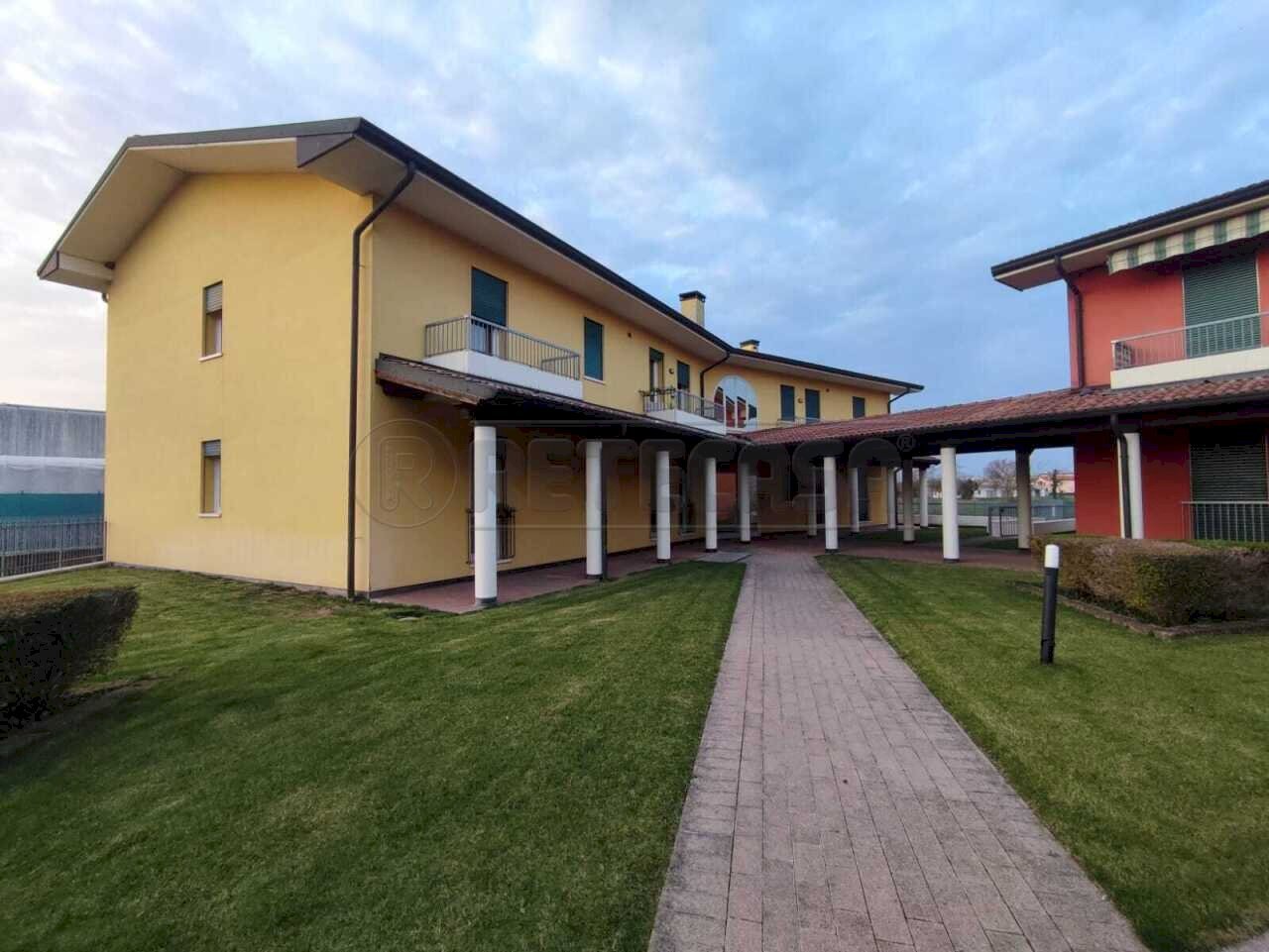 ESTERNO - Trilocale Via Sant'Ubaldo 10, Sarego - foto 1