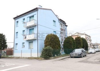 1_Esterno.jpg - Appartamento Bondeno - foto 1