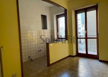 1.jpg - Trilocale Corso Svizzera, Torino (zona Campidoglio) - foto 5