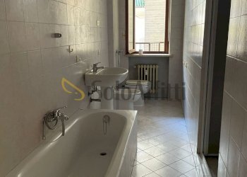 18.jpg - Trilocale Corso Svizzera, Torino (zona Campidoglio) - foto 14