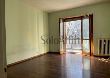 15.jpg - Trilocale Corso Svizzera, Torino (zona Campidoglio) - foto 17