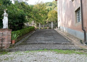 Prestigiosa villa storica Lucca (30).JPG - Villa Via del Cimitero ⅩⅩⅠⅠⅠ 676, Lucca - foto 8