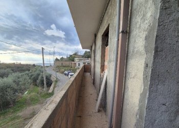 20251110_150347_resized.jpg - Rustico Contrada Caridi 7, Reggio di Calabria - foto 2