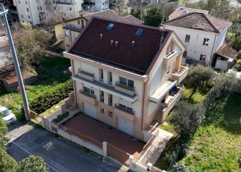 DJI_20260319151047_0035_D (1).jpg - Villetta Rimini - foto 4