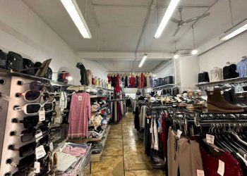 WhatsApp Image 2026-03-09 at 09.38.53 (1).jpeg - Locale Commerciale Via Magenta 15, Chiavari - foto 2