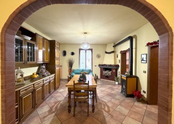 cucina - Appartamento Via del Bisenzio, Vernio - foto 12