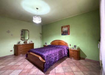 camera da letto - Appartamento Via del Bisenzio, Vernio - foto 16