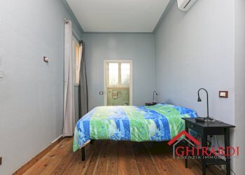 4.0 CAMERA.jpg - Trilocale Via Guglielmo Oberdan, Genova (zona Nervi) - foto 11