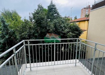 PHOTO-2025-09-10-16-59-39 2.jpg - One-room apartment Via Destra Canale Molinetto 101, Ravenna - photo 4