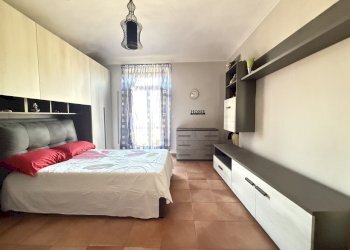 IMG_4402.JPG - Trilocale Corso Vigevano, Torino (zona Aurora) - foto 2