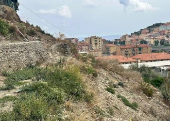 Terreno edificabile Via Monsignor Nicolò Peitavino, Ventimiglia - foto 3