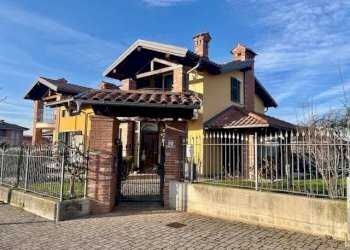 Semi-detached Villa Via Cervasca, 47A, Bernezzo - photo 1