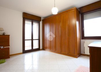 Three-room apartment Via 25 Aprile, Sala Bolognese - photo 10