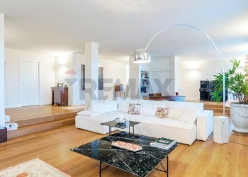 Villa Via Predelli, 26 
 Cellatica, Cellatica - photo 4