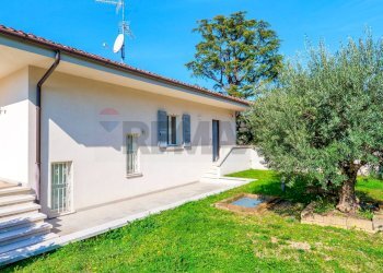 Villa Via Predelli, 26 
 Cellatica, Cellatica - photo 35