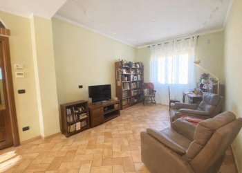 Four-room apartment Sanfrè - photo 4