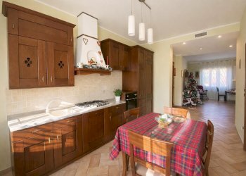 Four-room apartment Sanfrè - photo 6