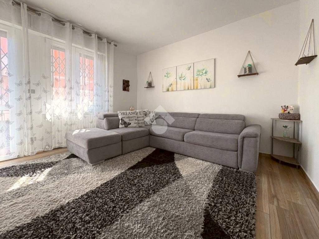 Four-room apartment Via alfonso torreggiani, Budrio - photo 1