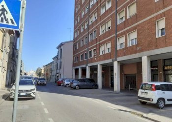 Negozio Via Cesarea, 96, Ravenna - foto 1