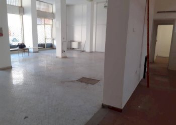 Negozio Via Cesarea, 96, Ravenna - foto 6