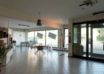 Negozio Ravenna - foto 21