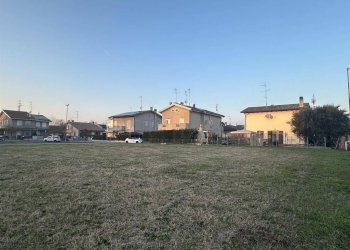 Terreno edificabile Russi - foto 2