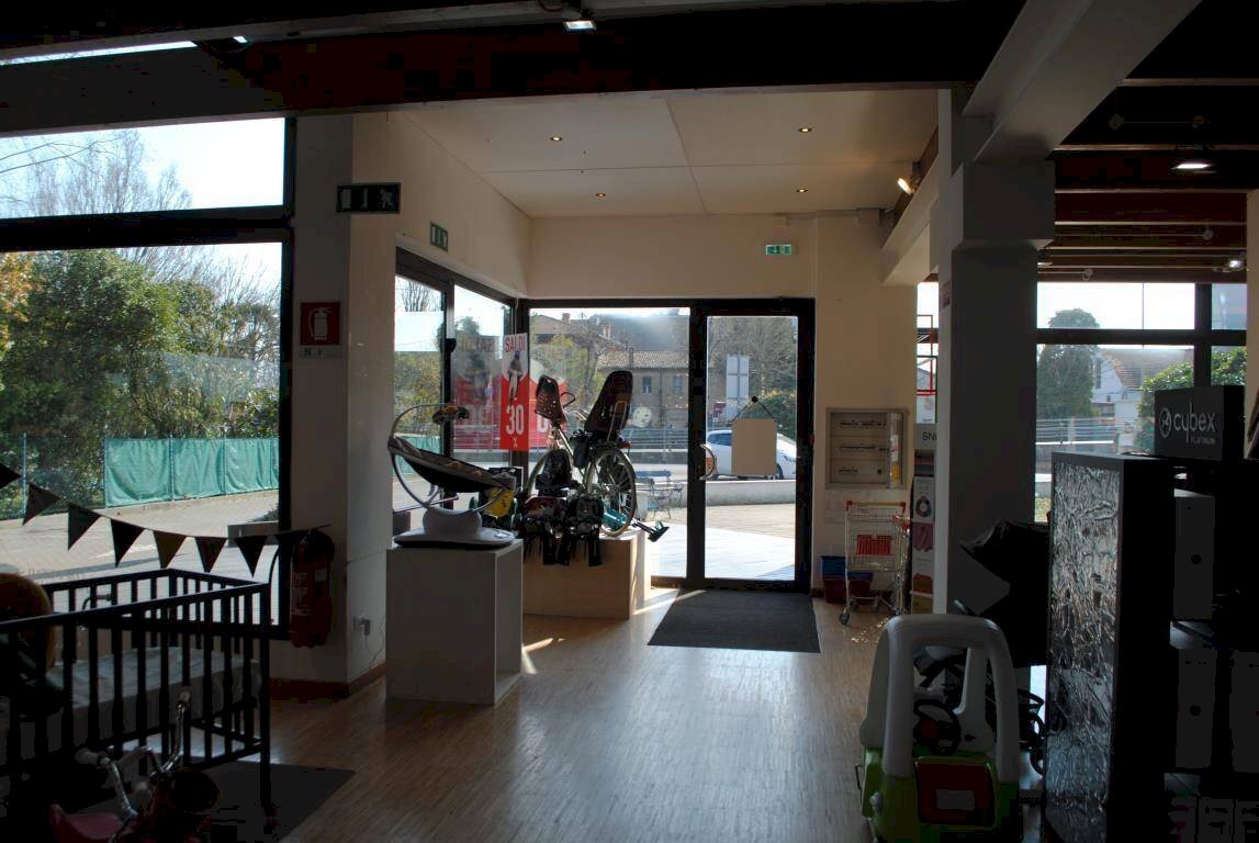 Shop Via faentina, 119, Ravenna - photo 3