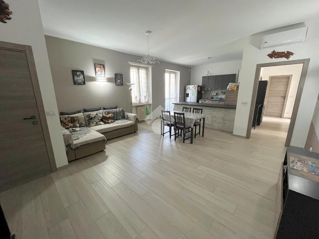 Appartamento Via Francesco Raviolo, Pinerolo - foto 1