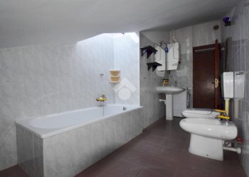 Three-room apartment Via Crea, Ivrea - photo 22