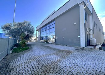 Capannone Viale Raibano, Riccione - foto 4