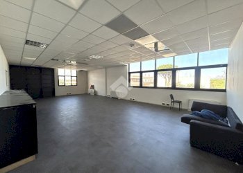 Capannone Viale Raibano, Riccione - foto 15