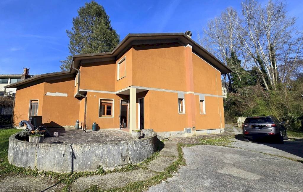 Villa Castelnuovo di Garfagnana - photo 3