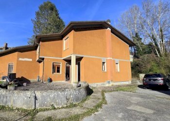 Villa Castelnuovo di Garfagnana - foto 3