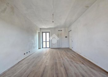 Three-room apartment Via Dabormida, Nizza Monferrato - photo 1