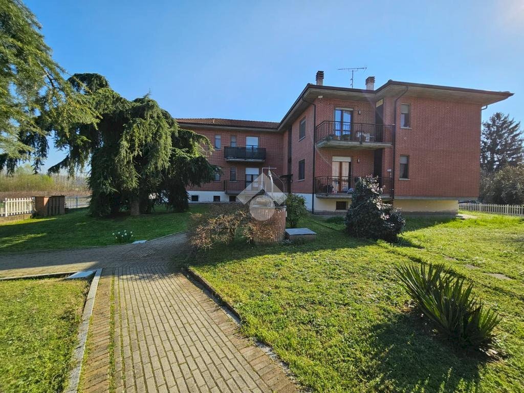 Four-room apartment Via Dante, Incisa Scapaccino - photo 1