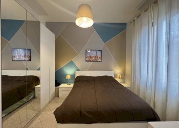 Camera da letto - Three-room apartment via Giuseppe Massarenti, 264, Bologna (neighborhood Massarenti) - photo 8