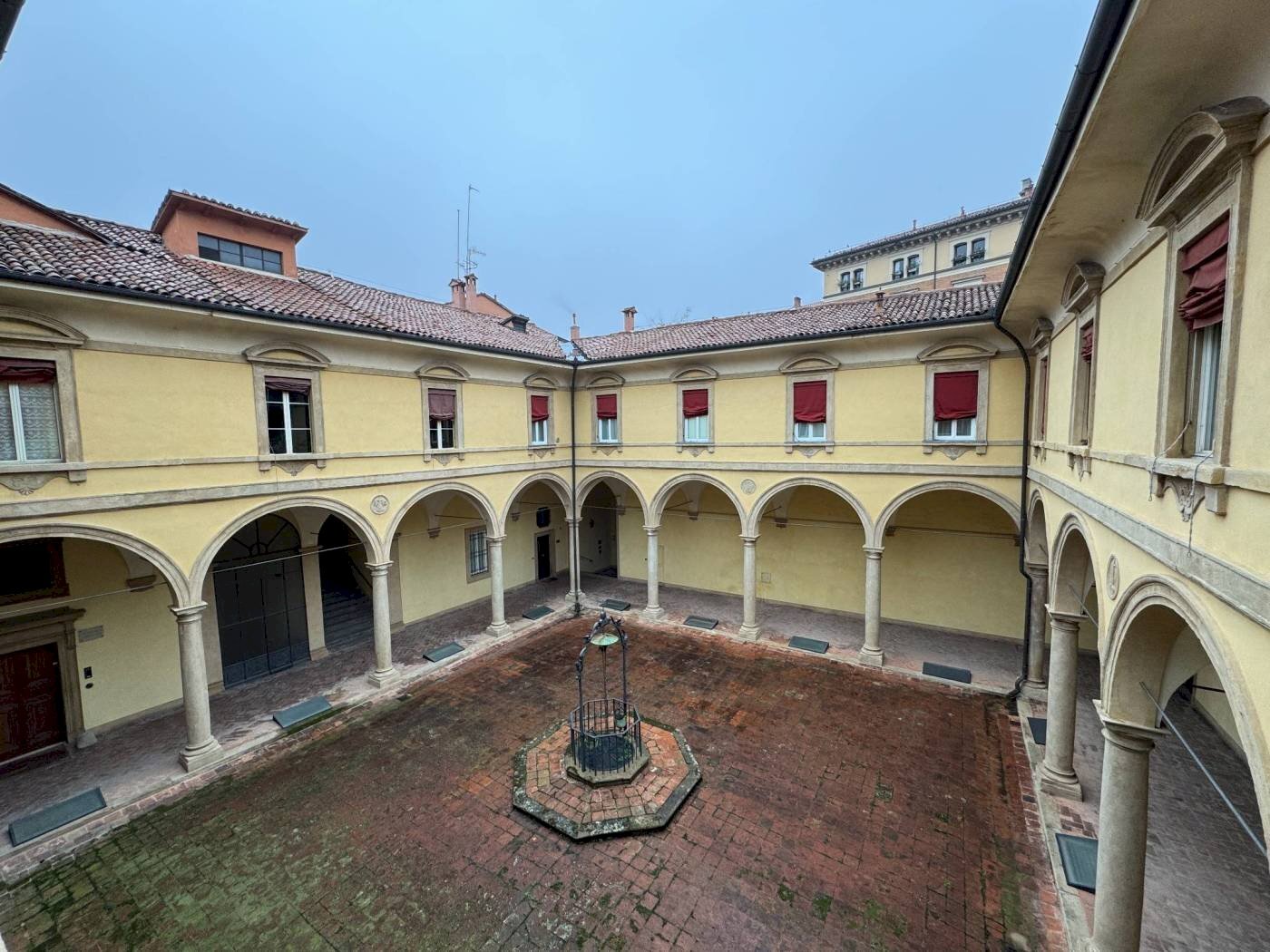 Cortile interno - Apartment Via Arienti, Bologna (neighborhood Castiglione) - photo 2