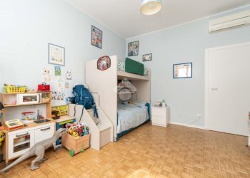 Three-room apartment Via Federico Chopin, Milano (neighborhood Vigentino) - photo 25