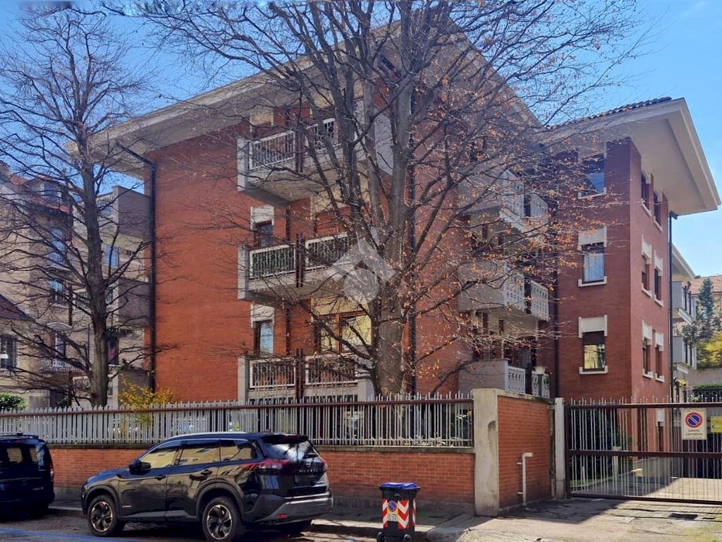 Box Via martiri della Libertà, Torino (neighborhood Borgo Po) - photo 1