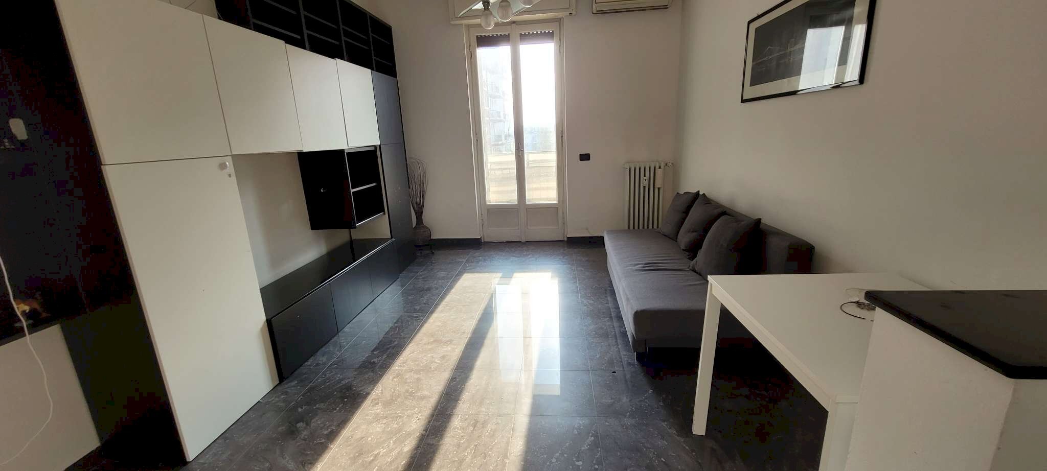 Two-room apartment via Dei tulipani 3, Milano (neighborhood Giambellino) - photo 2