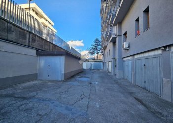 Box Via Chambéry, Aosta - photo 13