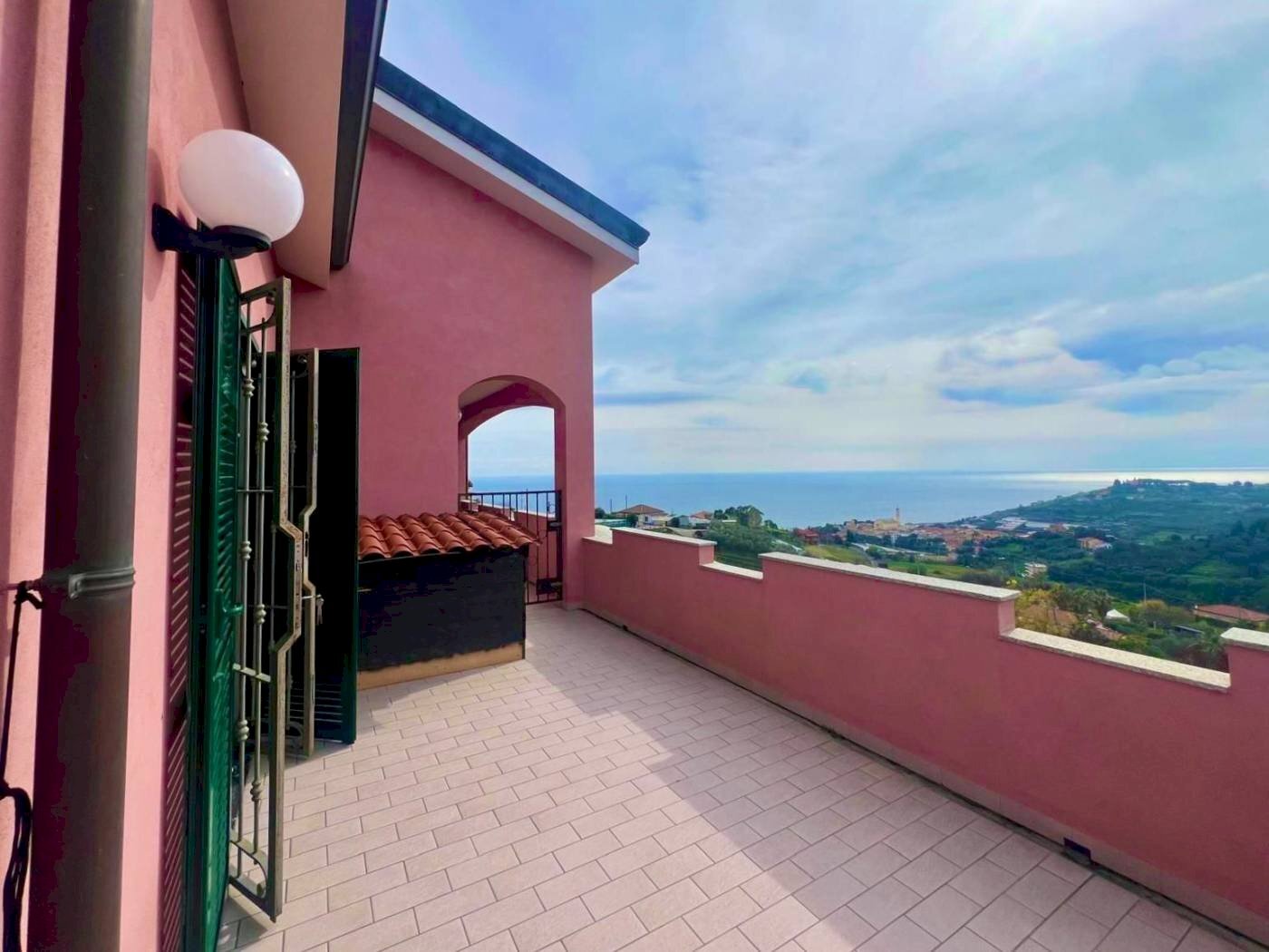 Villa Sanremo - foto 1