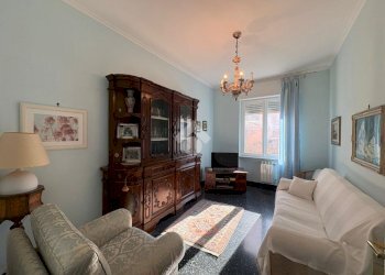 Three-room apartment Via elsa, Genova (neighborhood Cornigliano) - photo 1