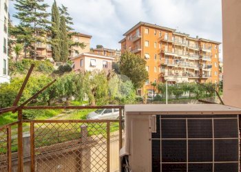 Shop Via Santa Lucia, Imperia - photo 19