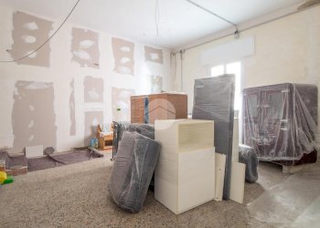 Warehouse Via Santa Lucia, Imperia - photo 4