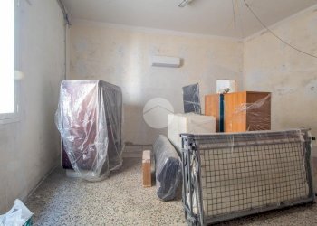 Warehouse Via Santa Lucia, Imperia - photo 5